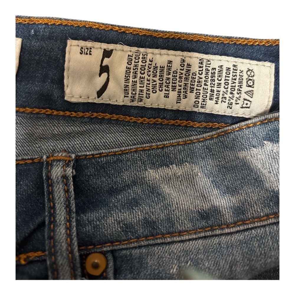 Indigo Rein Forever Distressed Blue Denim Shorts Size 5 - Picture 4 of 4